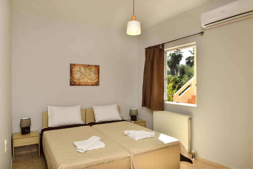 Iokasti Homes Kato Galatas Luaran gambar